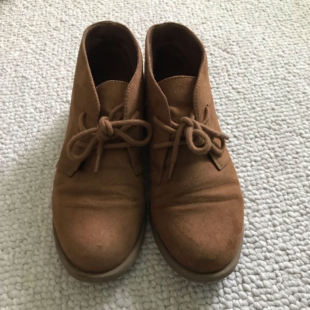 American eagle tan booties